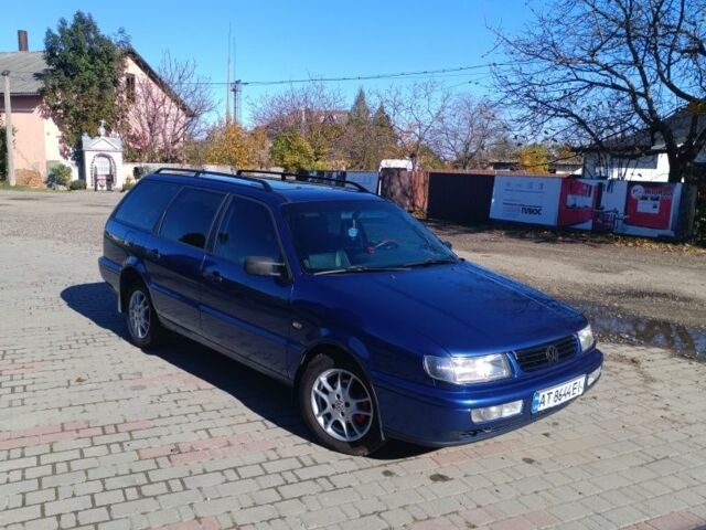 Синій Фольксваген Пассат, об'ємом двигуна 1.8 л та пробігом 343 тис. км за 2400 $, фото 4 на Automoto.ua