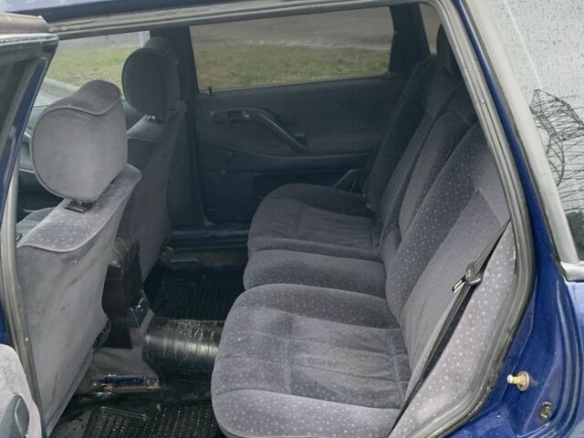 Синій Фольксваген Пассат, об'ємом двигуна 2 л та пробігом 471 тис. км за 1900 $, фото 6 на Automoto.ua