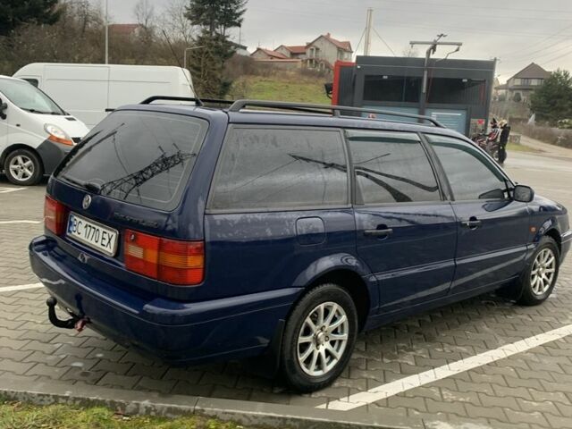 Синій Фольксваген Пассат, об'ємом двигуна 2 л та пробігом 471 тис. км за 1900 $, фото 3 на Automoto.ua