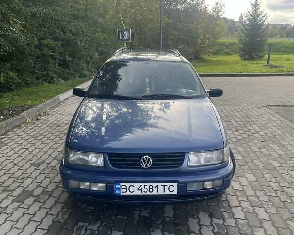 Синий Фольксваген Пассат, объемом двигателя 1.8 л и пробегом 500 тыс. км за 2500 $, фото 7 на Automoto.ua