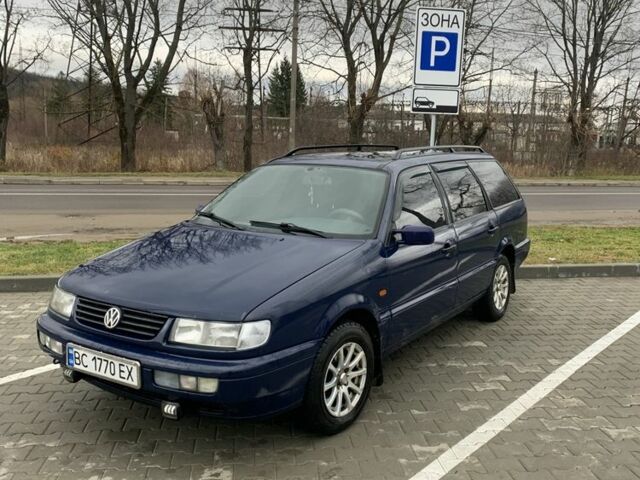 Синій Фольксваген Пассат, об'ємом двигуна 2 л та пробігом 471 тис. км за 1900 $, фото 1 на Automoto.ua