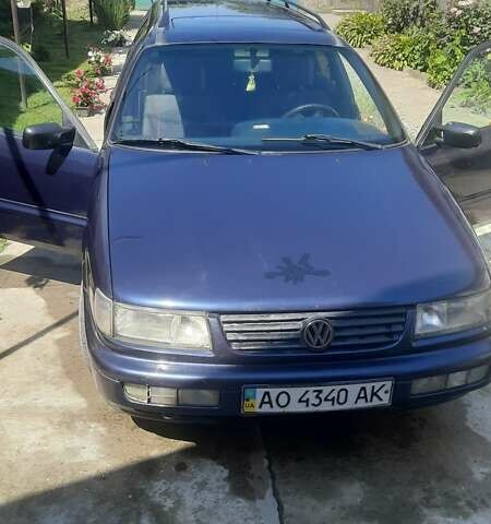 Синий Фольксваген Пассат, объемом двигателя 2 л и пробегом 478 тыс. км за 2500 $, фото 5 на Automoto.ua