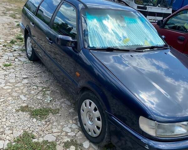 Синий Фольксваген Пассат, объемом двигателя 1.9 л и пробегом 583 тыс. км за 3200 $, фото 1 на Automoto.ua
