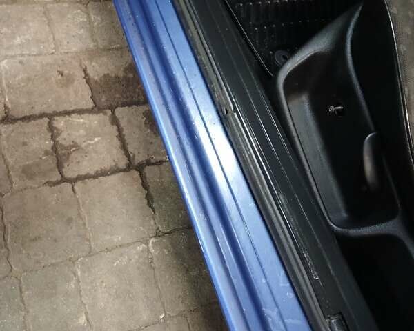 Синій Фольксваген Пассат, об'ємом двигуна 1.9 л та пробігом 461 тис. км за 2250 $, фото 22 на Automoto.ua