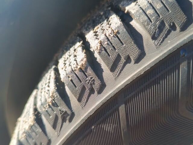 Синій Фольксваген Пассат, об'ємом двигуна 1.8 л та пробігом 343 тис. км за 2400 $, фото 6 на Automoto.ua