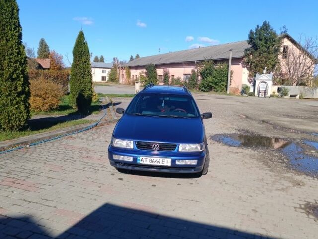 Синій Фольксваген Пассат, об'ємом двигуна 1.8 л та пробігом 343 тис. км за 2400 $, фото 1 на Automoto.ua