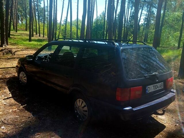 Синій Фольксваген Пассат, об'ємом двигуна 2 л та пробігом 425 тис. км за 2000 $, фото 3 на Automoto.ua