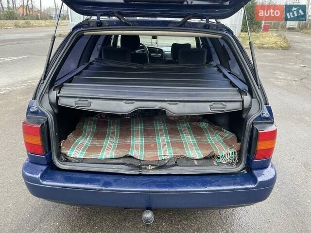 Синій Фольксваген Пассат, об'ємом двигуна 1.9 л та пробігом 424 тис. км за 2300 $, фото 4 на Automoto.ua