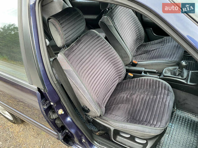 Синий Фольксваген Пассат, объемом двигателя 1.8 л и пробегом 452 тыс. км за 3350 $, фото 11 на Automoto.ua