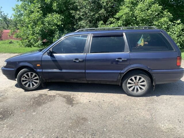 Синий Фольксваген Пассат, объемом двигателя 1.9 л и пробегом 515 тыс. км за 3300 $, фото 2 на Automoto.ua