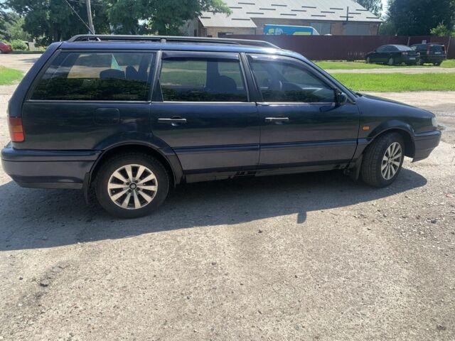 Синий Фольксваген Пассат, объемом двигателя 1.9 л и пробегом 515 тыс. км за 3300 $, фото 1 на Automoto.ua