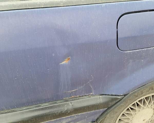 Синій Фольксваген Пассат, об'ємом двигуна 2 л та пробігом 394 тис. км за 2300 $, фото 3 на Automoto.ua