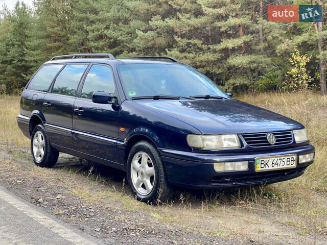 Синій Фольксваген Пассат, об'ємом двигуна 1.8 л та пробігом 452 тис. км за 3450 $, фото 3 на Automoto.ua