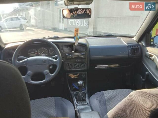 Синій Фольксваген Пассат, об'ємом двигуна 1.8 л та пробігом 497 тис. км за 2200 $, фото 11 на Automoto.ua