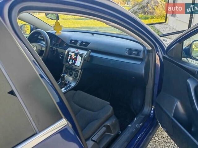 Синій Фольксваген Пассат, об'ємом двигуна 2 л та пробігом 249 тис. км за 2180 $, фото 12 на Automoto.ua