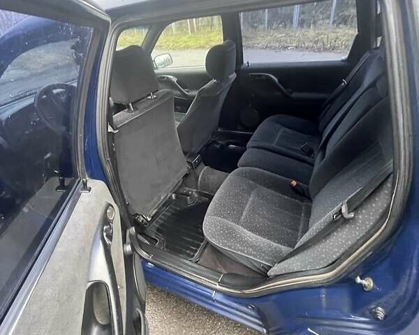 Синій Фольксваген Пассат, об'ємом двигуна 1.9 л та пробігом 424 тис. км за 2300 $, фото 2 на Automoto.ua