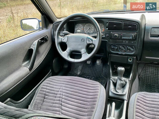 Синій Фольксваген Пассат, об'ємом двигуна 1.8 л та пробігом 452 тис. км за 3450 $, фото 19 на Automoto.ua