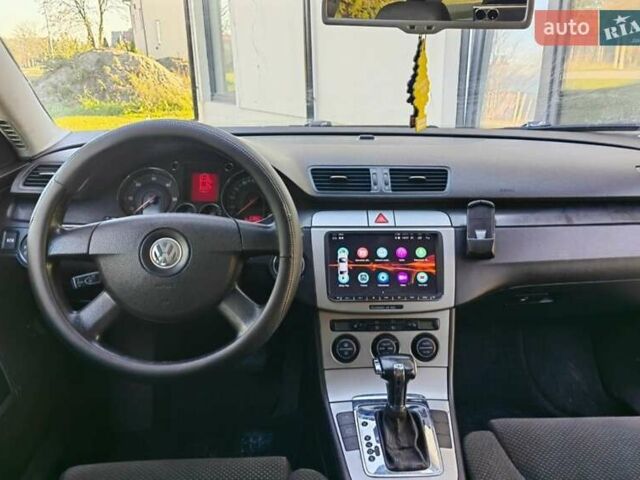 Синій Фольксваген Пассат, об'ємом двигуна 2 л та пробігом 249 тис. км за 2180 $, фото 4 на Automoto.ua