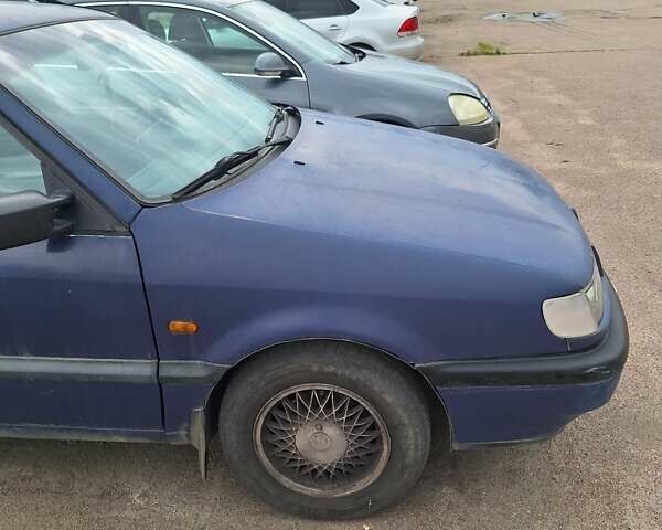 Синій Фольксваген Пассат, об'ємом двигуна 2 л та пробігом 394 тис. км за 2300 $, фото 2 на Automoto.ua