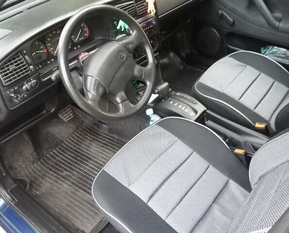 Синий Фольксваген Пассат, объемом двигателя 1.8 л и пробегом 179 тыс. км за 3000 $, фото 2 на Automoto.ua