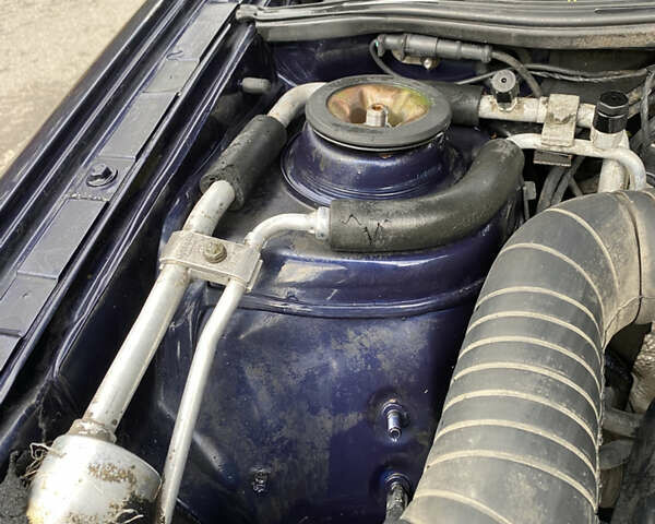 Синий Фольксваген Пассат, объемом двигателя 1.8 л и пробегом 452 тыс. км за 3350 $, фото 22 на Automoto.ua