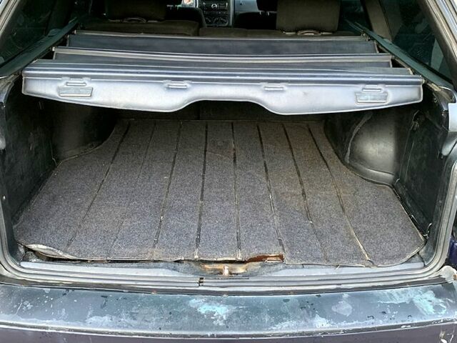 Синій Фольксваген Пассат, об'ємом двигуна 1.8 л та пробігом 280 тис. км за 2600 $, фото 6 на Automoto.ua