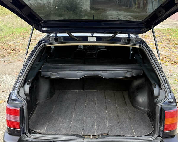 Фольксваген Пассат 1996 у Кривому Розі на Automoto.ua Синій Фольксваген Пассат, об'ємом двигуна 1.78 л та пробігом 350 тис. км за 3300 $, фото 4 на Automoto.ua