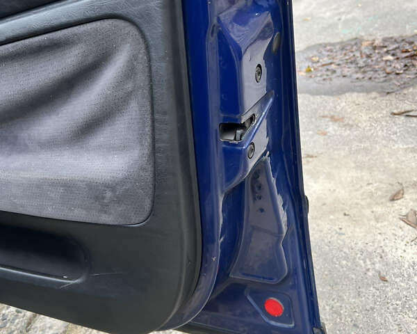 Синий Фольксваген Пассат, объемом двигателя 1.78 л и пробегом 400 тыс. км за 3500 $, фото 6 на Automoto.ua