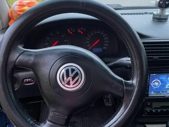 Синій Фольксваген Пассат, об'ємом двигуна 1.8 л та пробігом 240 тис. км за 3100 $, фото 22 на Automoto.ua