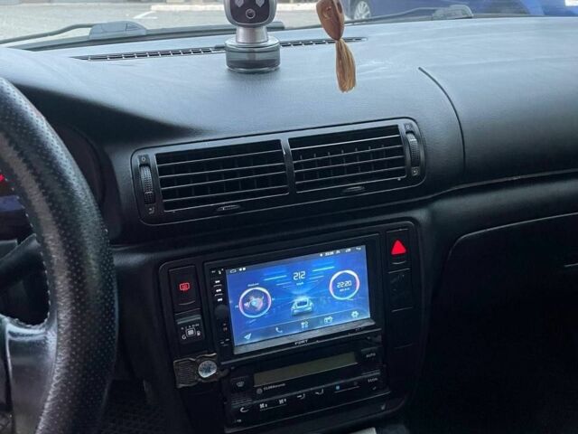 Синій Фольксваген Пассат, об'ємом двигуна 1.8 л та пробігом 240 тис. км за 3100 $, фото 9 на Automoto.ua