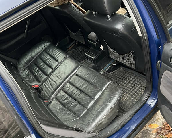 Синий Фольксваген Пассат, объемом двигателя 1.78 л и пробегом 400 тыс. км за 3500 $, фото 7 на Automoto.ua