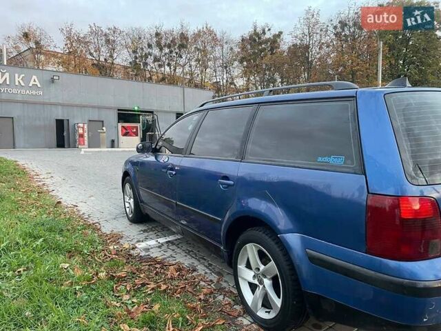 Синий Фольксваген Пассат, объемом двигателя 1.78 л и пробегом 200 тыс. км за 3100 $, фото 2 на Automoto.ua