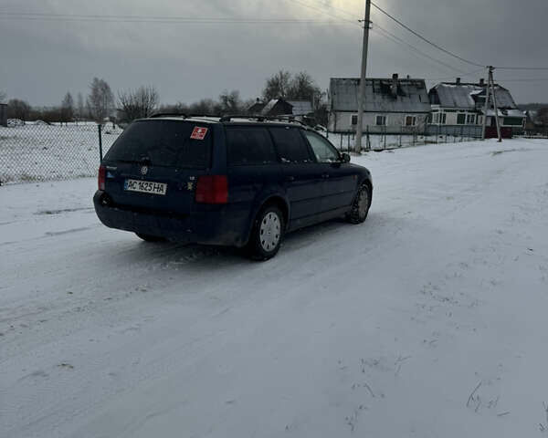 Синий Фольксваген Пассат, объемом двигателя 1.78 л и пробегом 350 тыс. км за 2050 $, фото 4 на Automoto.ua