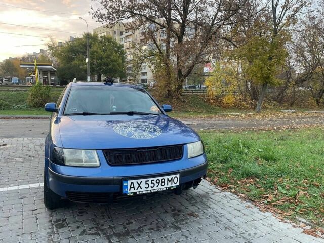 Синій Фольксваген Пассат, об'ємом двигуна 1.8 л та пробігом 240 тис. км за 3100 $, фото 10 на Automoto.ua