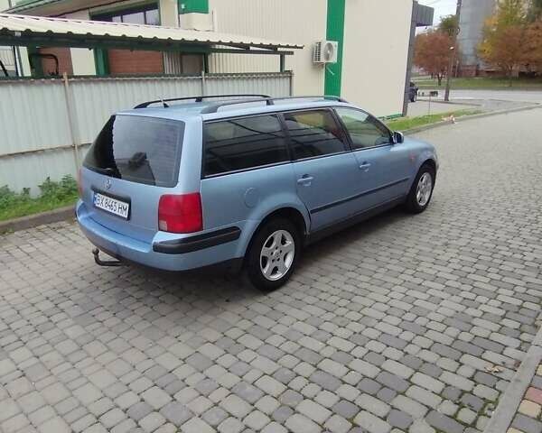 Синий Фольксваген Пассат, объемом двигателя 1.8 л и пробегом 374 тыс. км за 2600 $, фото 12 на Automoto.ua