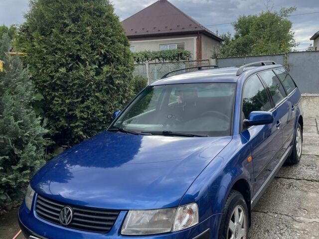 Синий Фольксваген Пассат, объемом двигателя 1.9 л и пробегом 400 тыс. км за 3300 $, фото 4 на Automoto.ua