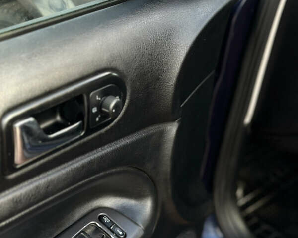 Фольксваген Пассат 1998 в Стрые на Automoto.ua Синий Фольксваген Пассат, объемом двигателя 1.78 л и пробегом 348 тыс. км за 3200 $, фото 16 на Automoto.ua