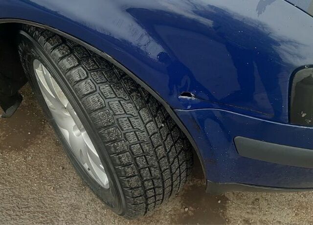 Синий Фольксваген Пассат, объемом двигателя 1.9 л и пробегом 430 тыс. км за 4200 $, фото 4 на Automoto.ua