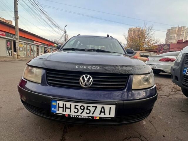 Синий Фольксваген Пассат, объемом двигателя 2.3 л и пробегом 389 тыс. км за 2600 $, фото 10 на Automoto.ua