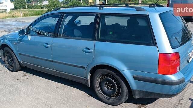 Синий Фольксваген Пассат, объемом двигателя 1.9 л и пробегом 320 тыс. км за 3800 $, фото 10 на Automoto.ua