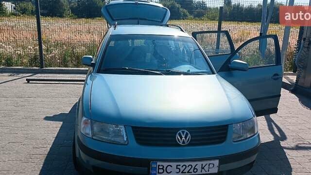 Синий Фольксваген Пассат, объемом двигателя 1.9 л и пробегом 320 тыс. км за 3800 $, фото 8 на Automoto.ua