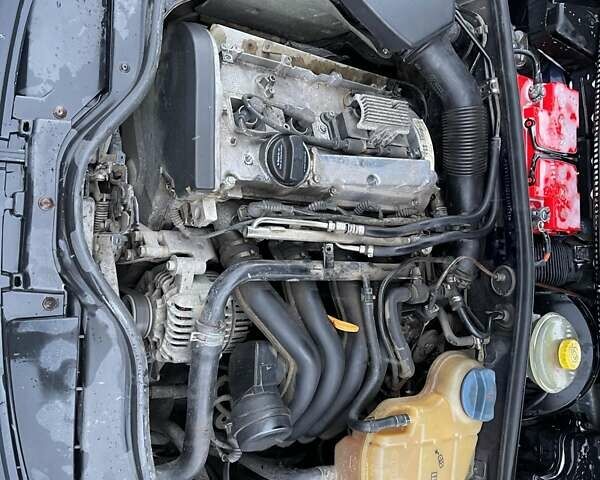 Синий Фольксваген Пассат, объемом двигателя 1.78 л и пробегом 349 тыс. км за 3500 $, фото 8 на Automoto.ua