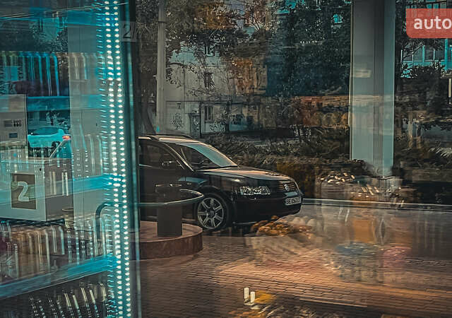 Синий Фольксваген Пассат, объемом двигателя 1.78 л и пробегом 320 тыс. км за 5500 $, фото 2 на Automoto.ua