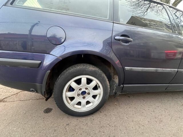 Синий Фольксваген Пассат, объемом двигателя 2.3 л и пробегом 389 тыс. км за 2600 $, фото 11 на Automoto.ua