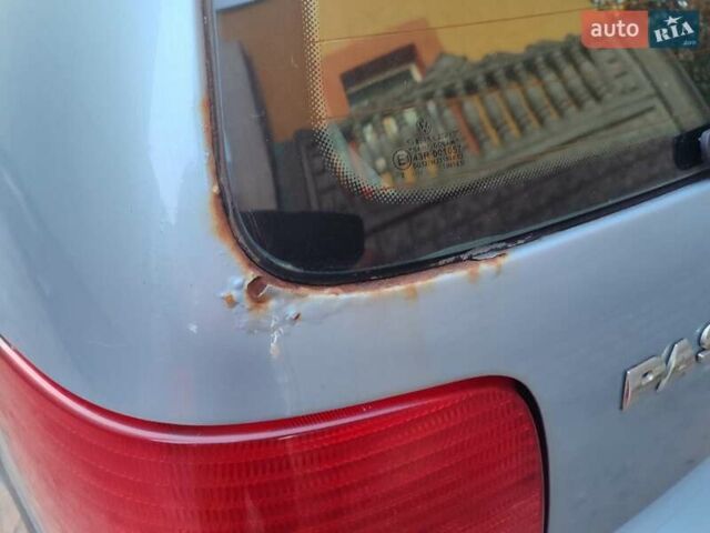 Синий Фольксваген Пассат, объемом двигателя 1.8 л и пробегом 260 тыс. км за 4500 $, фото 3 на Automoto.ua