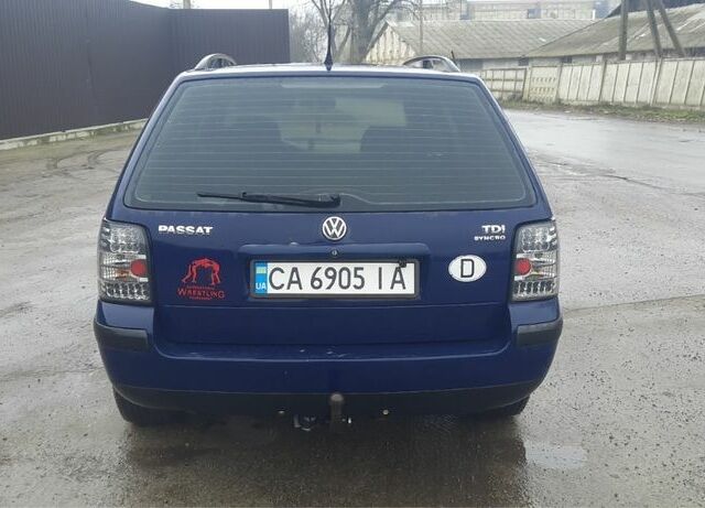 Синий Фольксваген Пассат, объемом двигателя 1.9 л и пробегом 430 тыс. км за 4200 $, фото 3 на Automoto.ua