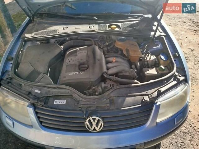 Синий Фольксваген Пассат, объемом двигателя 1.8 л и пробегом 260 тыс. км за 4500 $, фото 9 на Automoto.ua