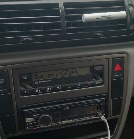 Синий Фольксваген Пассат, объемом двигателя 1.9 л и пробегом 430 тыс. км за 4200 $, фото 7 на Automoto.ua