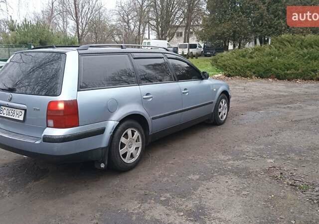 Синій Фольксваген Пассат, об'ємом двигуна 1.9 л та пробігом 396 тис. км за 2750 $, фото 4 на Automoto.ua