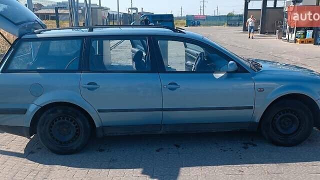 Синий Фольксваген Пассат, объемом двигателя 1.9 л и пробегом 320 тыс. км за 3800 $, фото 7 на Automoto.ua